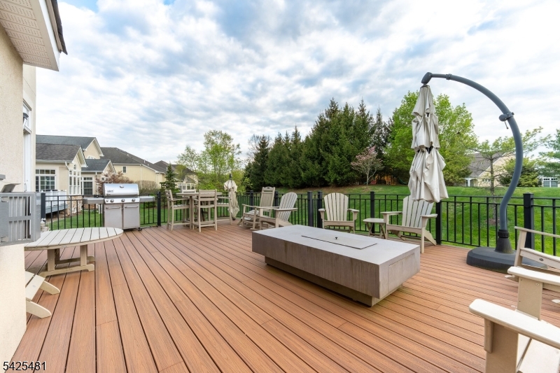 Four Seasons Promenade - Residential