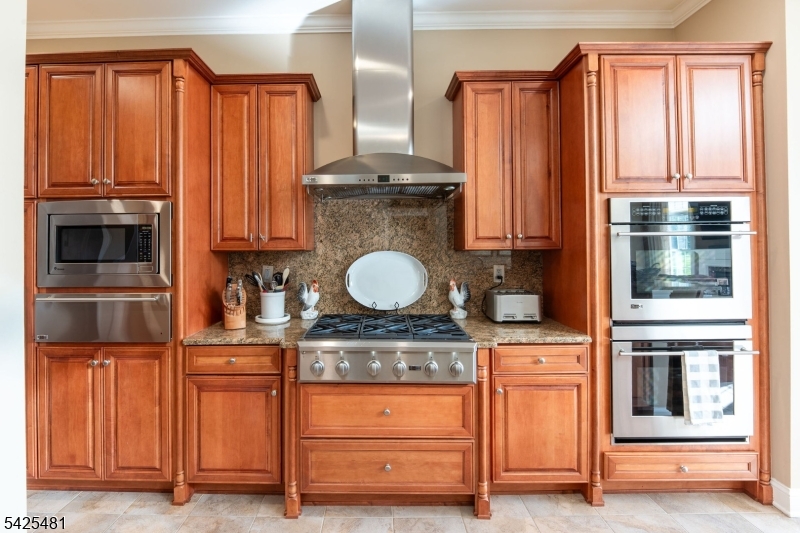 Four Seasons Promenade - Residential