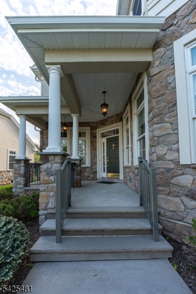 Four Seasons Promenade - Residential