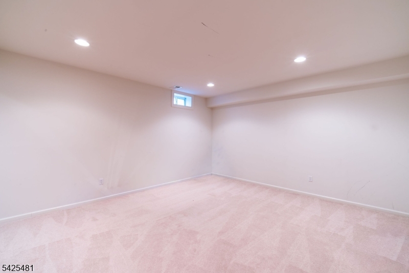 Four Seasons Promenade - Residential