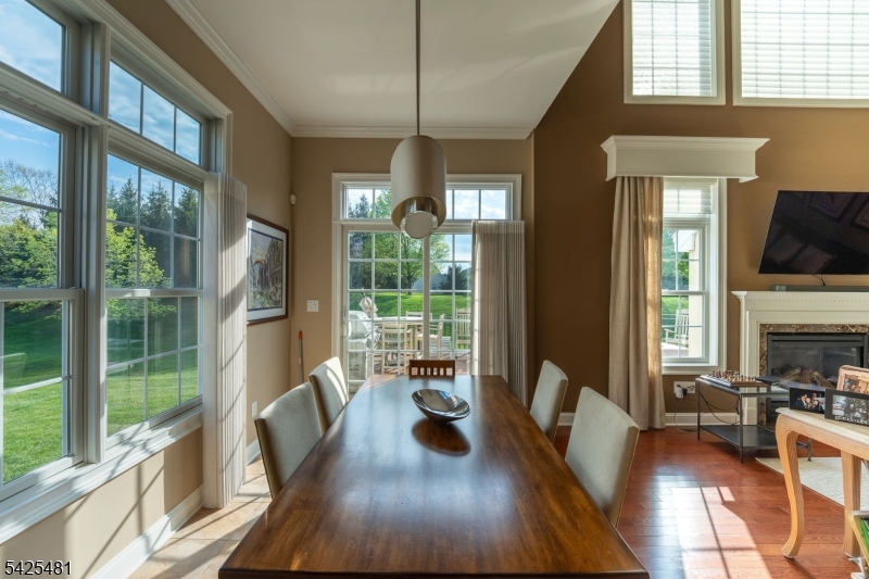 Four Seasons Promenade - Residential