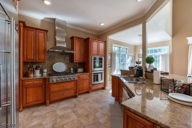 Four Seasons Promenade - Residential