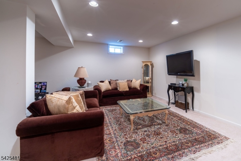 Four Seasons Promenade - Residential