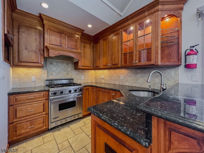 BOTANY VILLAGE - Residential Lease