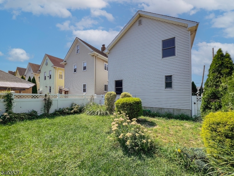 BOTANY VILLAGE - Residential Lease