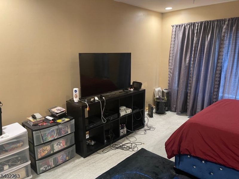 Steeplechase At Locust Grov - Residential