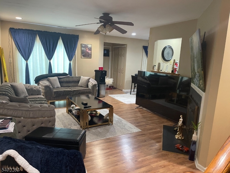 Steeplechase At Locust Grov - Residential