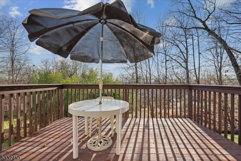 Green Brook Twp., New Jersey 08812, United States, 3 Bedrooms Bedrooms, ,2 BathroomsBathrooms,Residential,Pending,100765