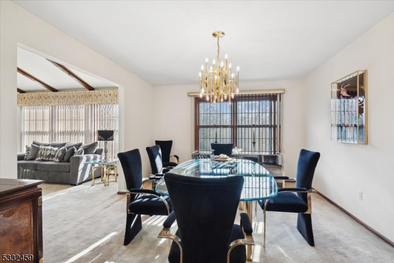 Green Brook Twp., New Jersey 08812, United States, 3 Bedrooms Bedrooms, ,2 BathroomsBathrooms,Residential,Pending,100765