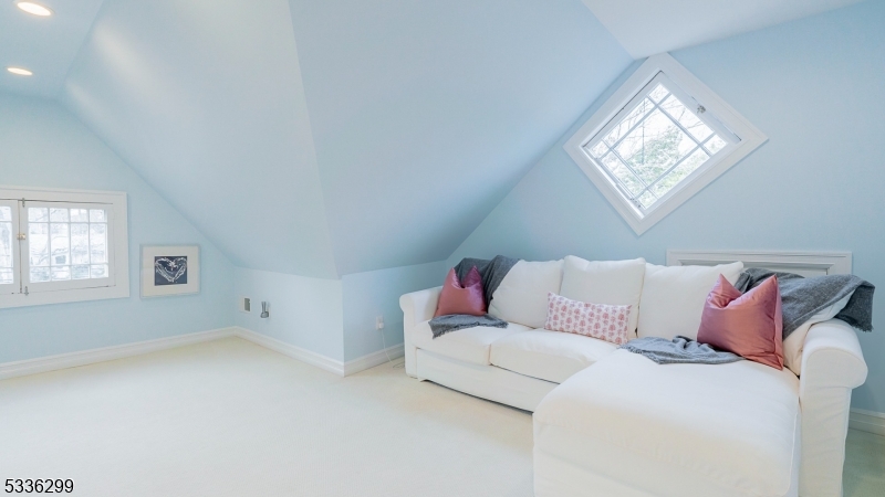 HISTORIC BOULEVARD - Residential