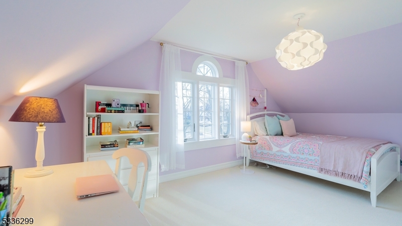 HISTORIC BOULEVARD - Residential