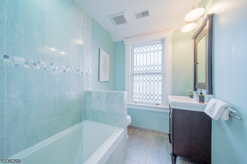 HISTORIC BOULEVARD - Residential