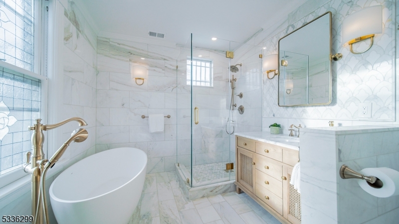 HISTORIC BOULEVARD - Residential