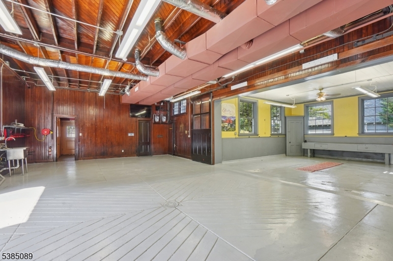 Llewellyn Park - Residential