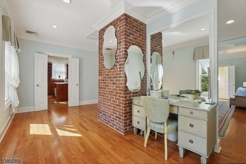 Llewellyn Park - Residential