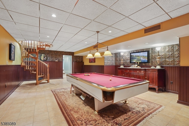 Llewellyn Park - Residential