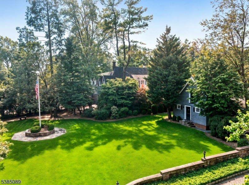 Llewellyn Park - Residential