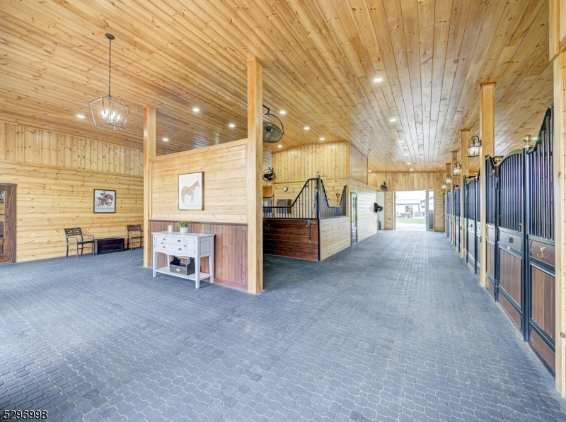 Gracious Hill Farm - Residential