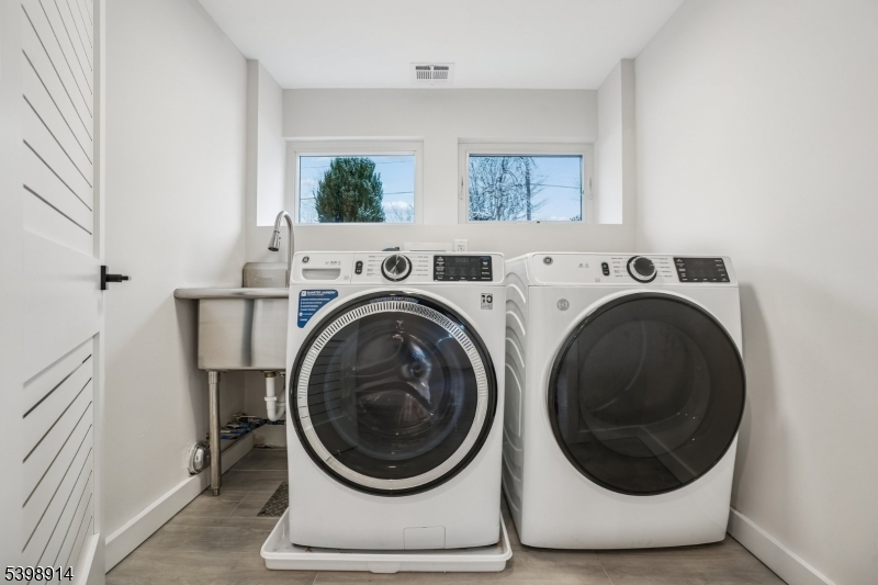 Woodside - Residential Lease