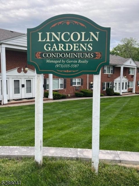44 Lincoln Gdns, Parsippany-Troy Hills Twp., NJ 07034 - #: 3902279