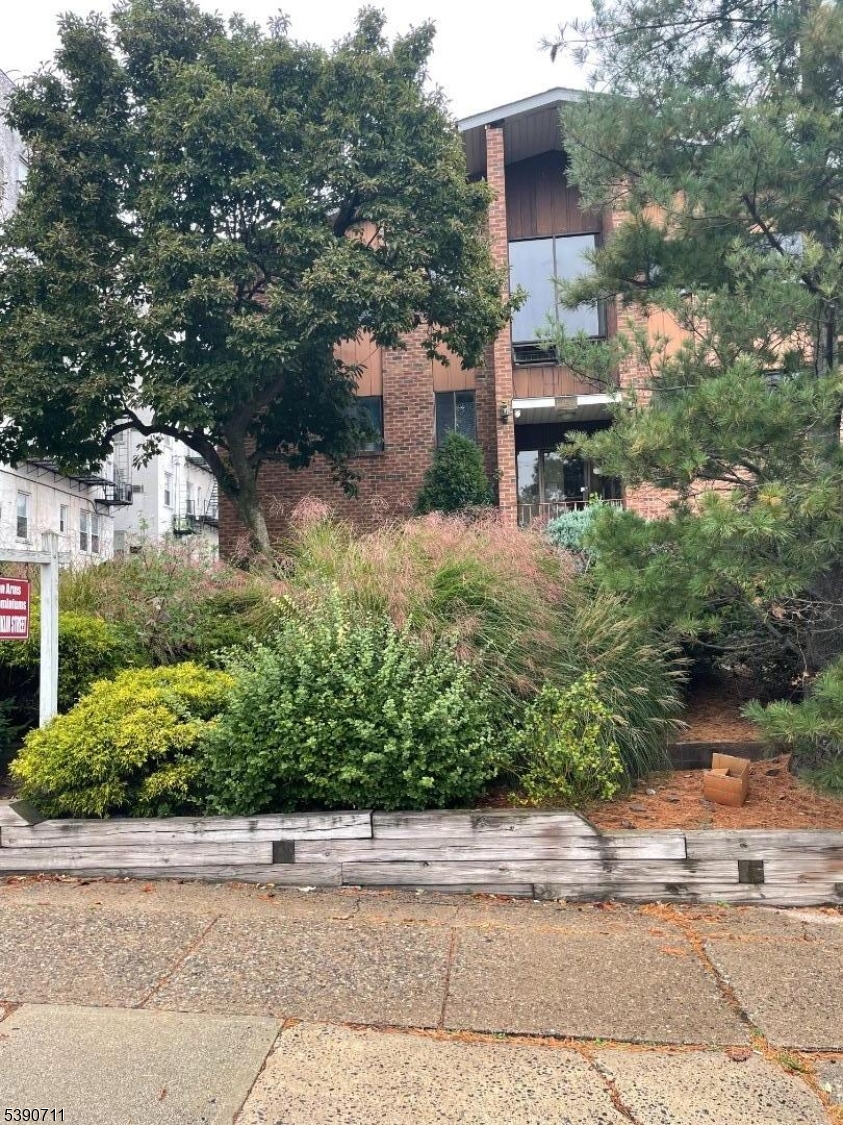 Jordan Arms - Residential Lease