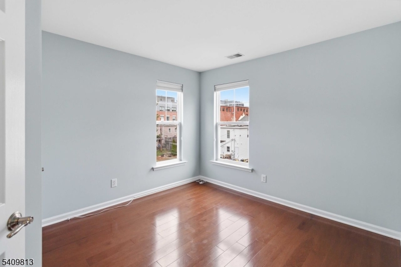 Morristown Square - Residential