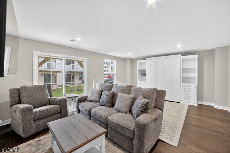 Hackettstown Crossing - Residential