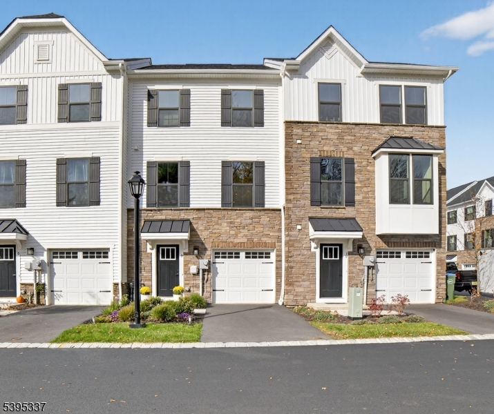Hackettstown Crossing - Residential