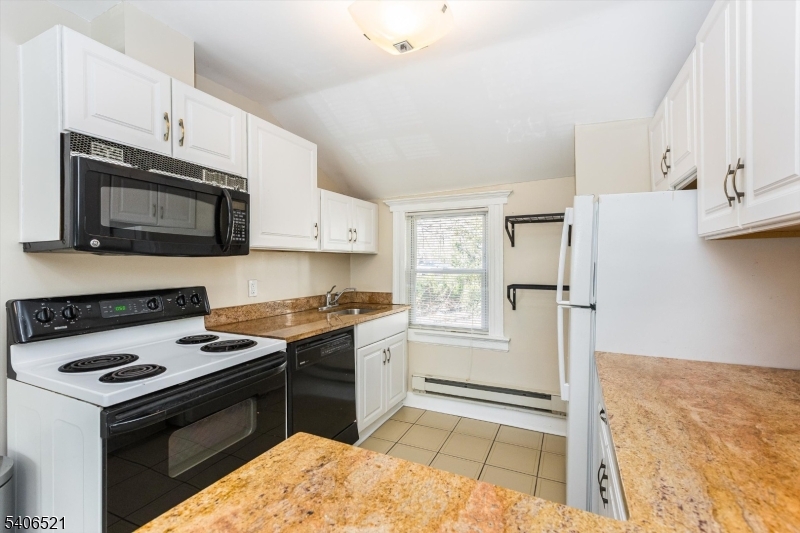 Carriage House - Residential Lease