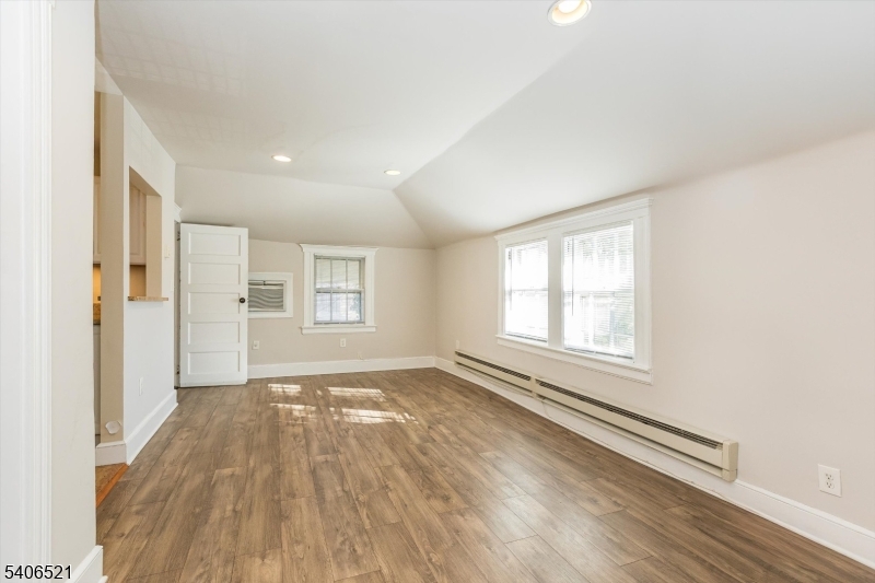 Carriage House - Residential Lease