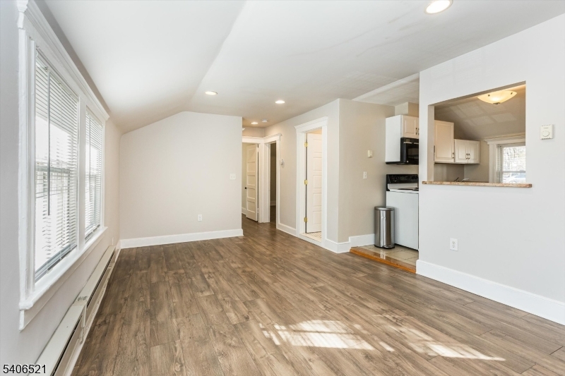 Carriage House - Residential Lease