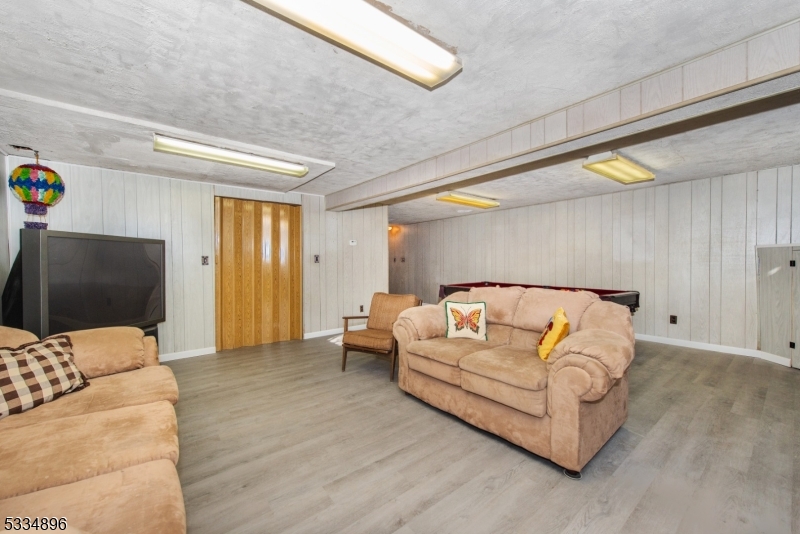 Cliffwood Lake - Residential