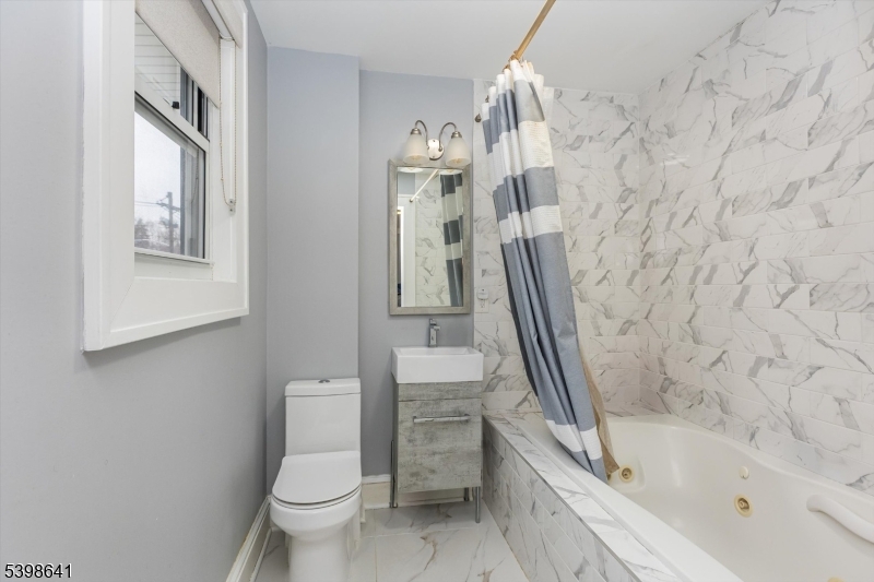 Seven Oaks - Residential Lease