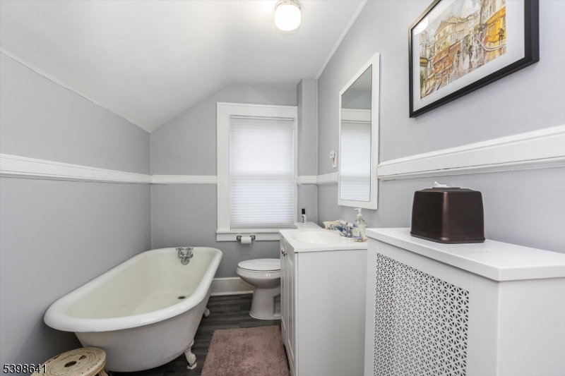 Seven Oaks - Residential Lease