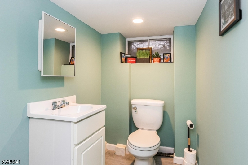 Seven Oaks - Residential Lease