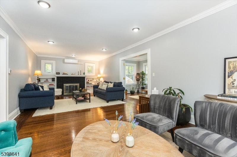 Seven Oaks - Residential Lease