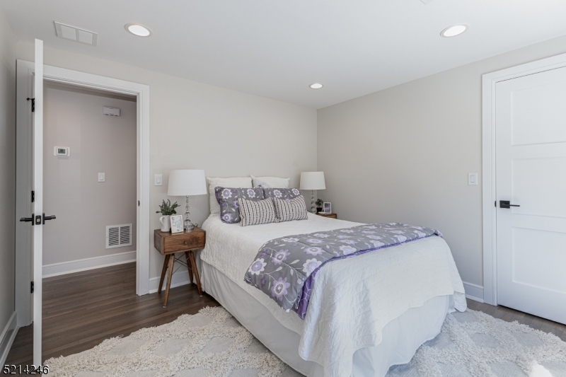 Murray Hill - Residential