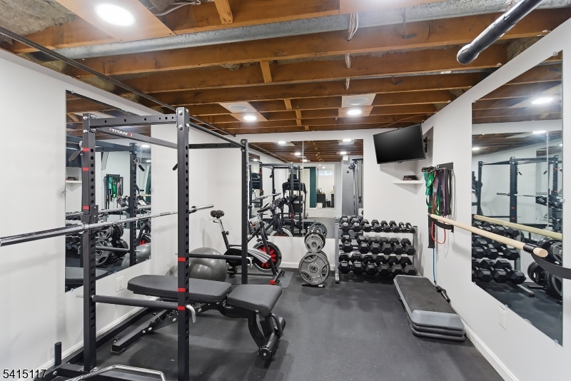 Green Tree - Residential