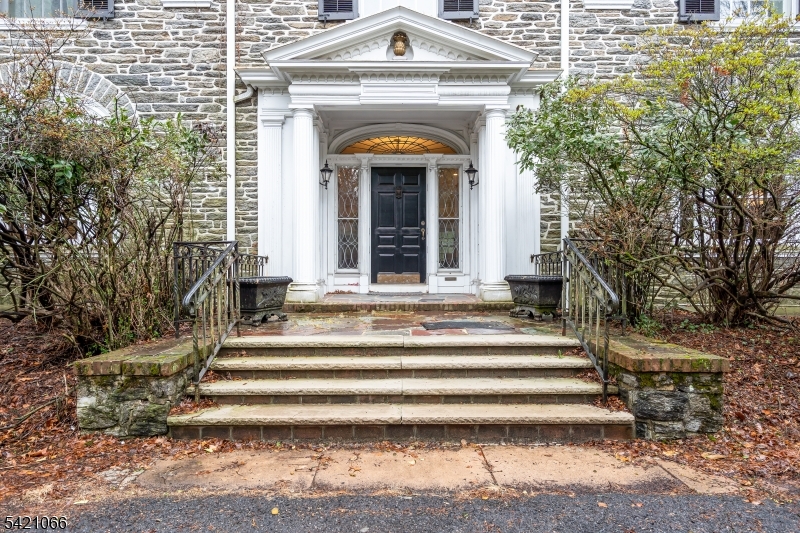 PUTNAM/WATCHUNG HISTORIC D - Residential