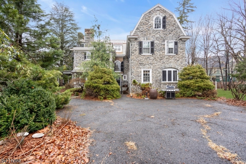 PUTNAM/WATCHUNG HISTORIC D - Residential