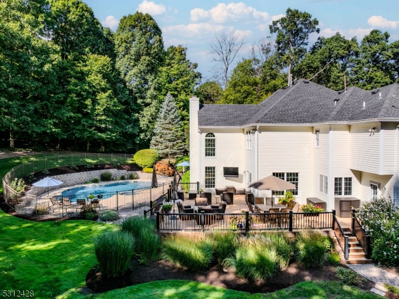 Beacon Crest - Residential