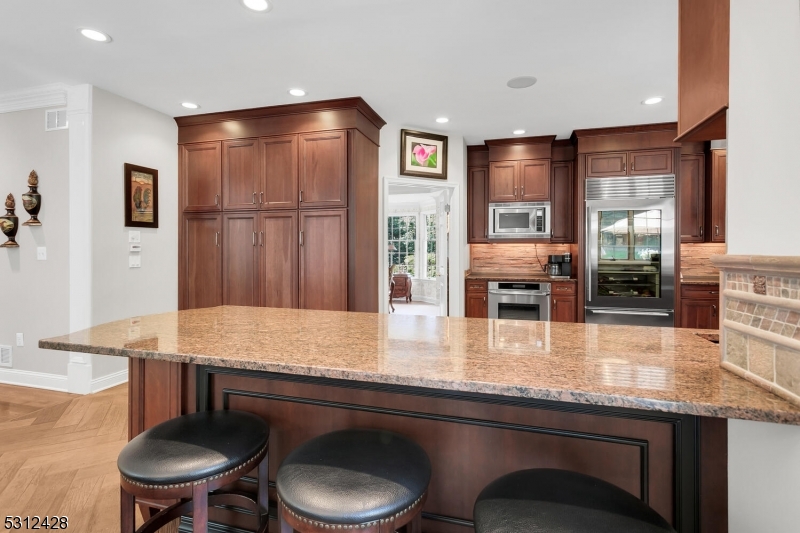 Beacon Crest - Residential