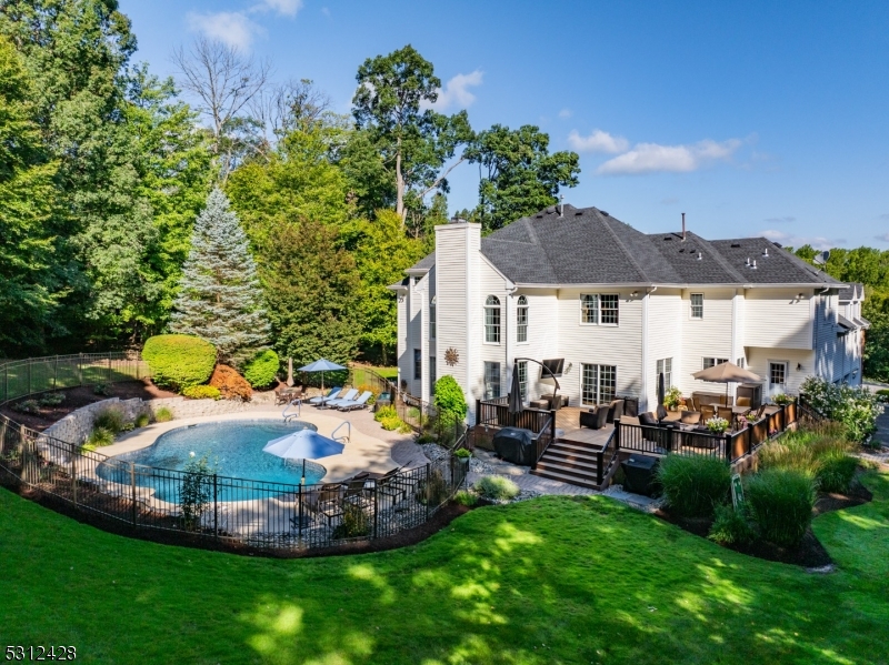 Beacon Crest - Residential