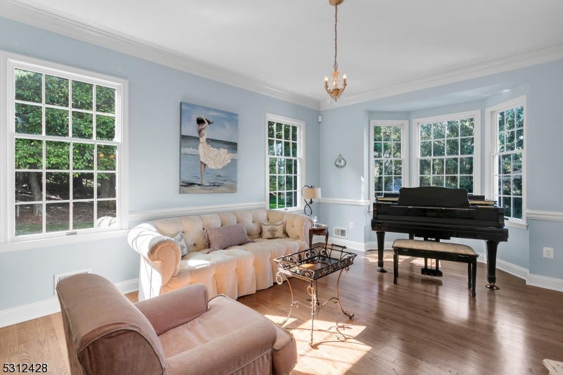 Beacon Crest - Residential