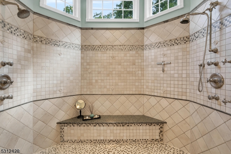 Beacon Crest - Residential