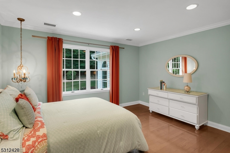 Beacon Crest - Residential