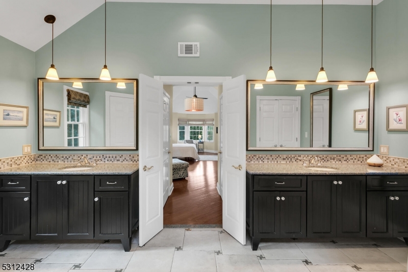 Beacon Crest - Residential