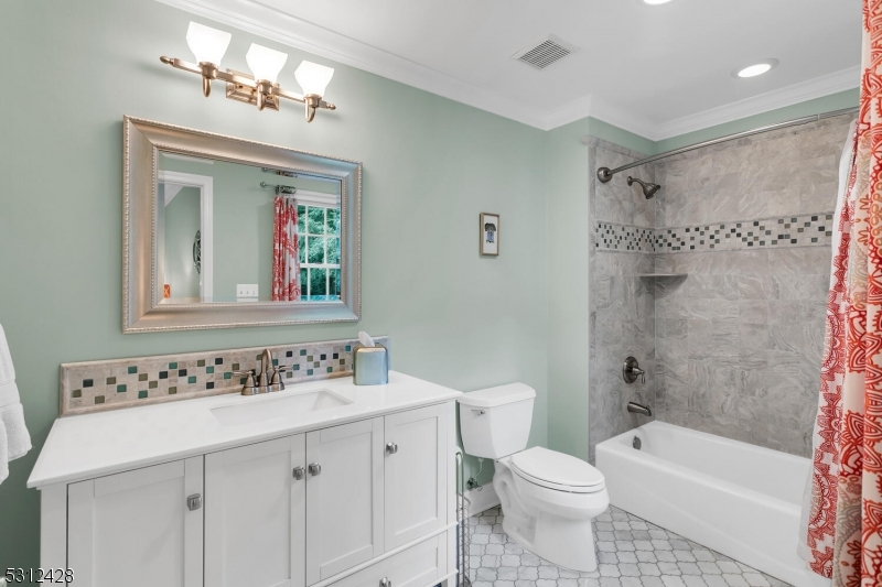 Beacon Crest - Residential