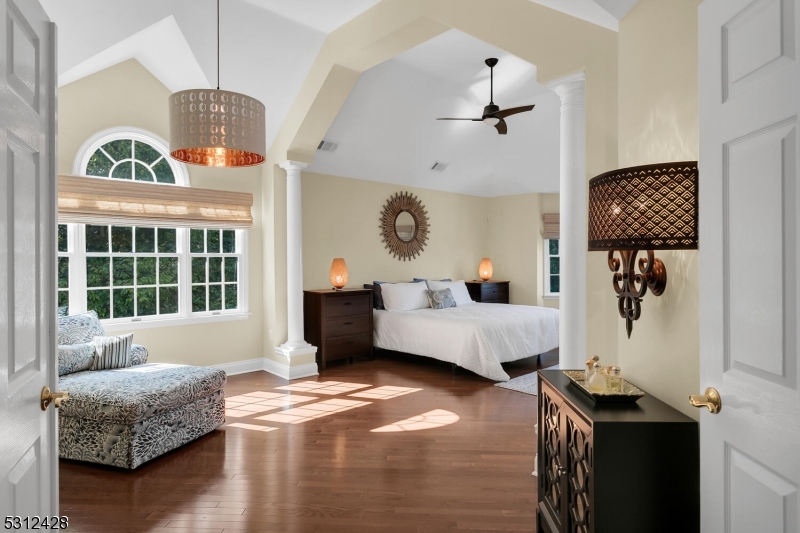 Beacon Crest - Residential