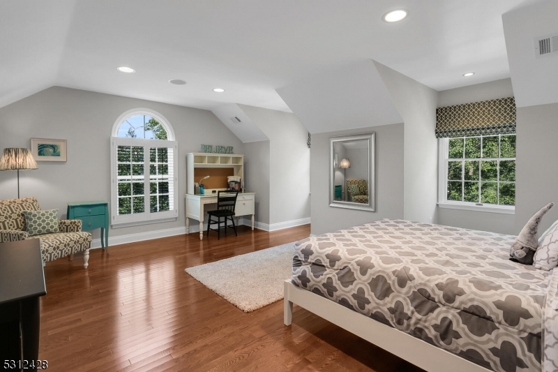 Beacon Crest - Residential